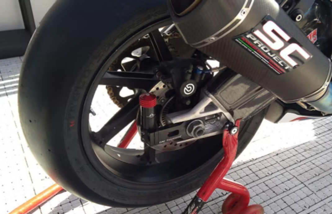 Kit DUCATI Hypermotard 698 MONO AÑO 2024-2025