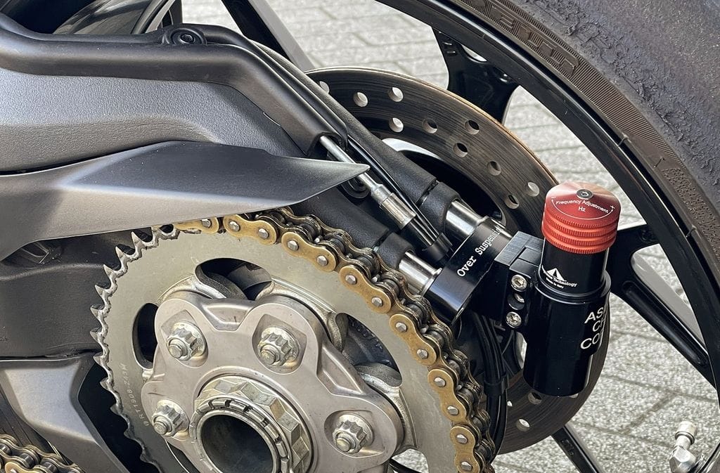 INSTALACIÓN OVERSUSPENSION EN MV AGUSTA